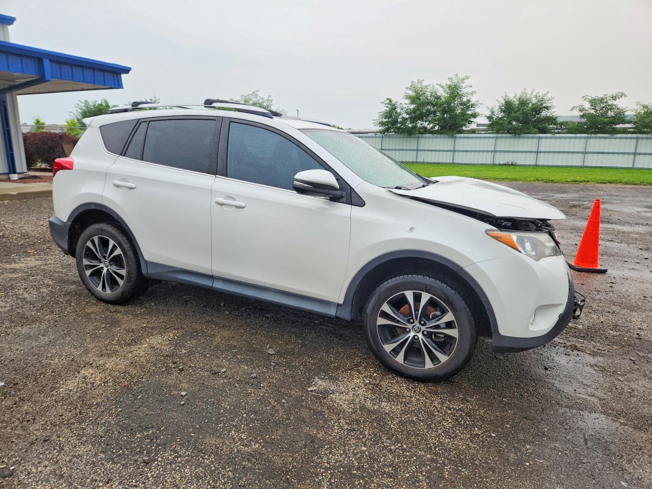 2015 TOYOTA RAV4 LIMITED — снимка 4