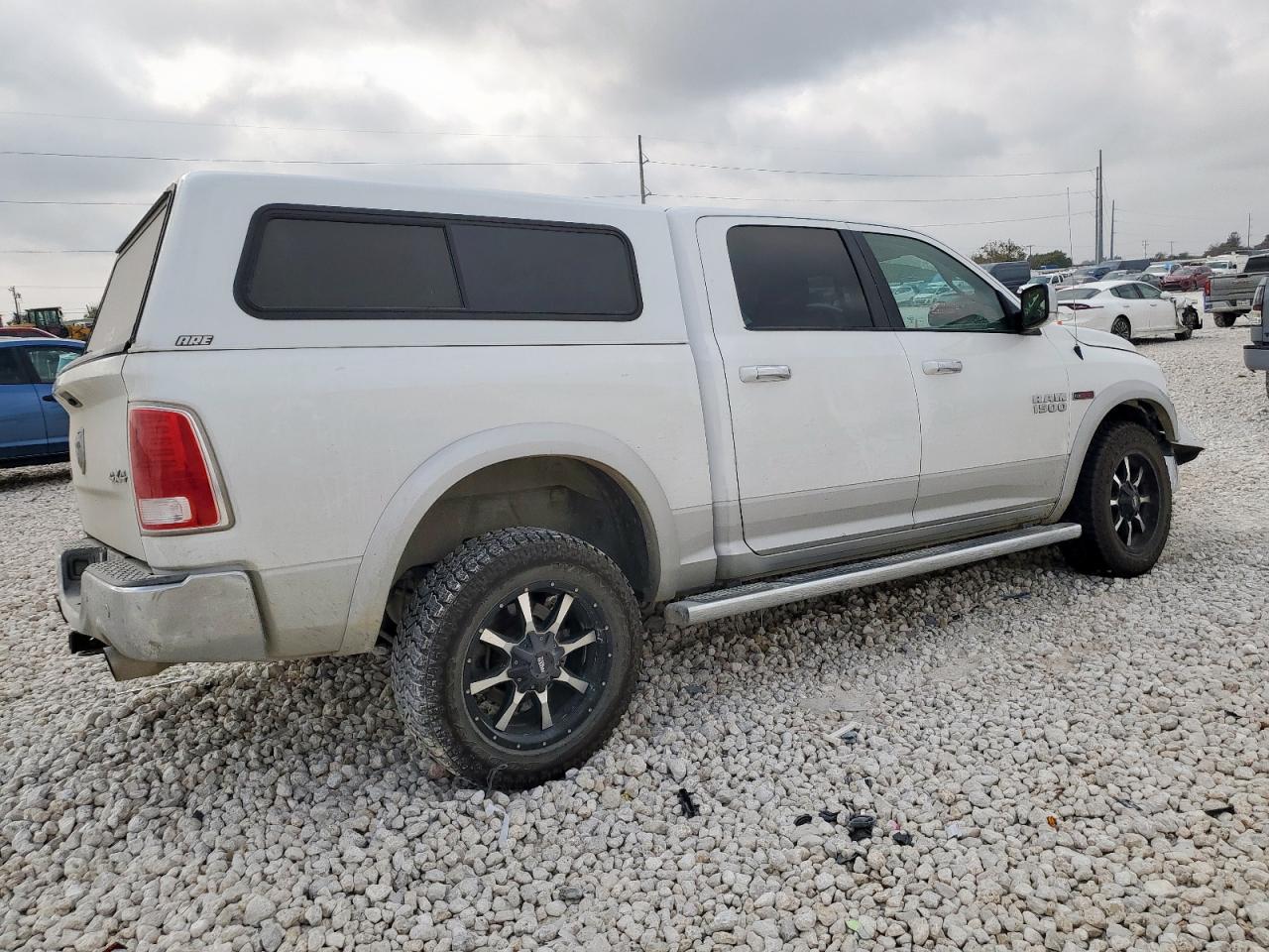 2015 RAM 1500 LARAMIE — снимка 3