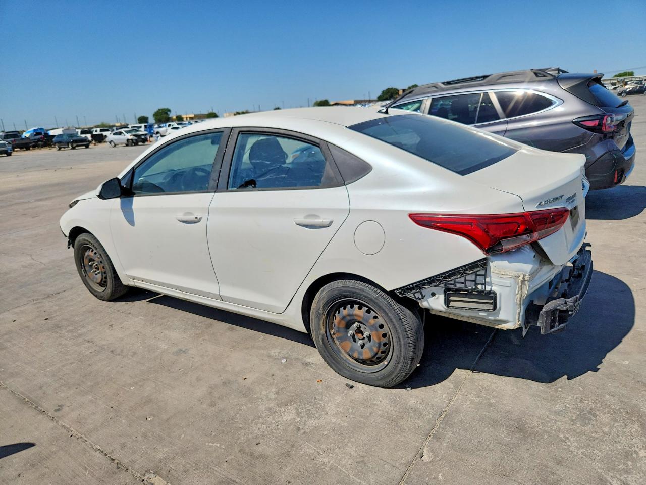 2018 HYUNDAI ACCENT SE — снимка 2