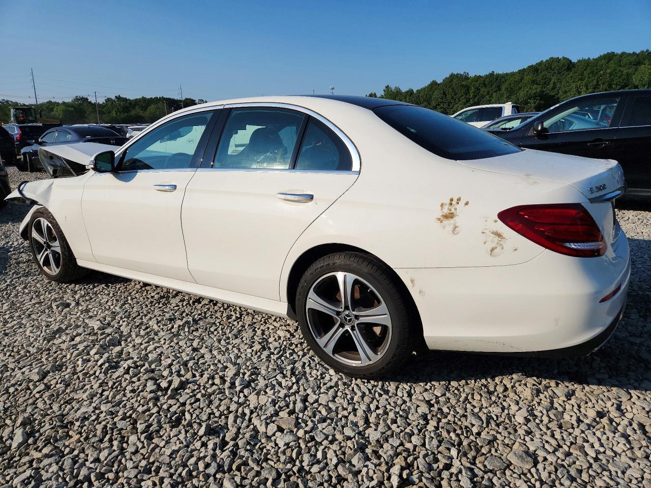 2019 MERCEDES-BENZ E 300 4MATIC — снимка 2