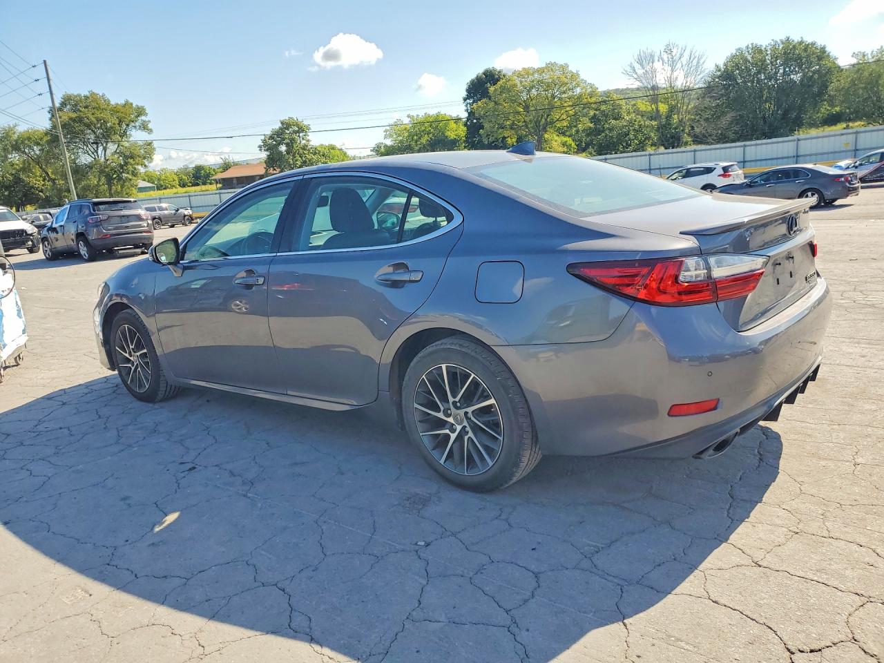 2017 LEXUS ES 350 — снимка 2