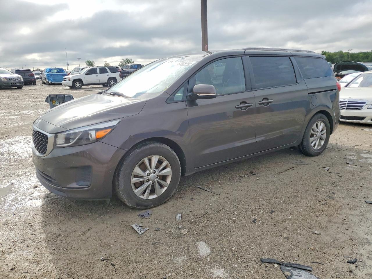 2015 KIA SEDONA LX