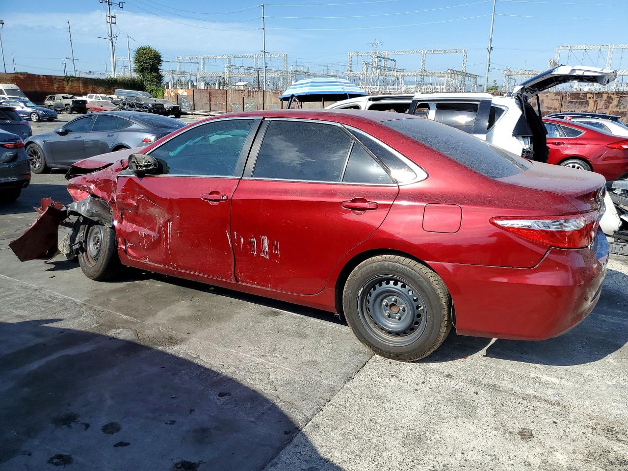 2016 TOYOTA CAMRY LE — снимка 2