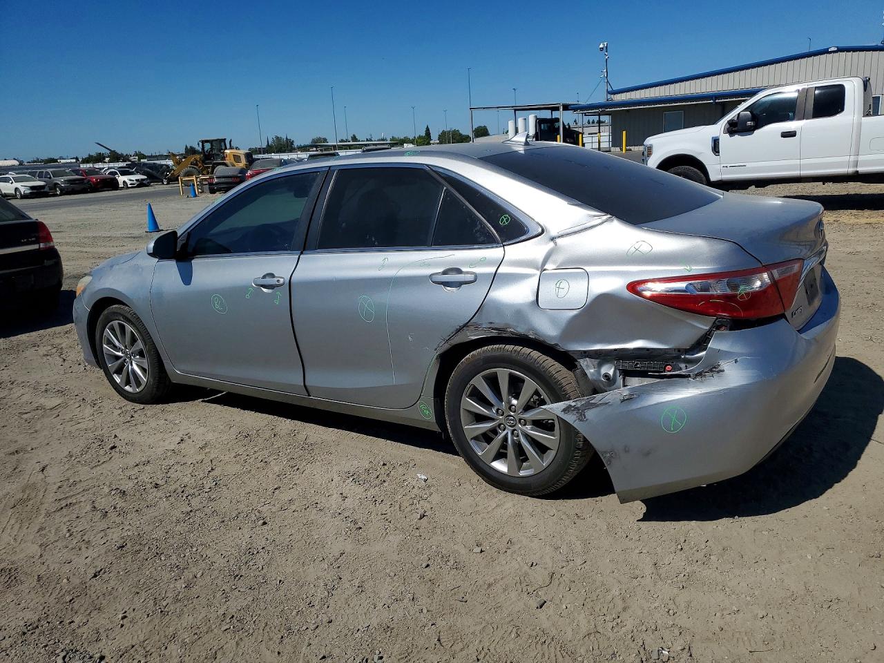 2017 TOYOTA CAMRY XLE V6 — снимка 2