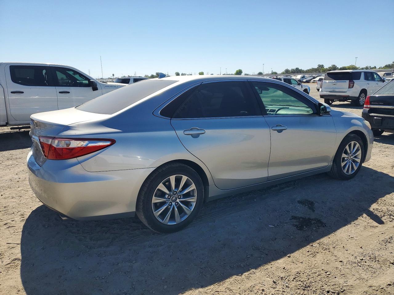 2017 TOYOTA CAMRY XLE V6 — снимка 3