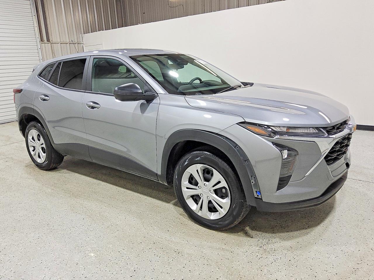 2026 CHEVROLET TRAX LS — снимка 4