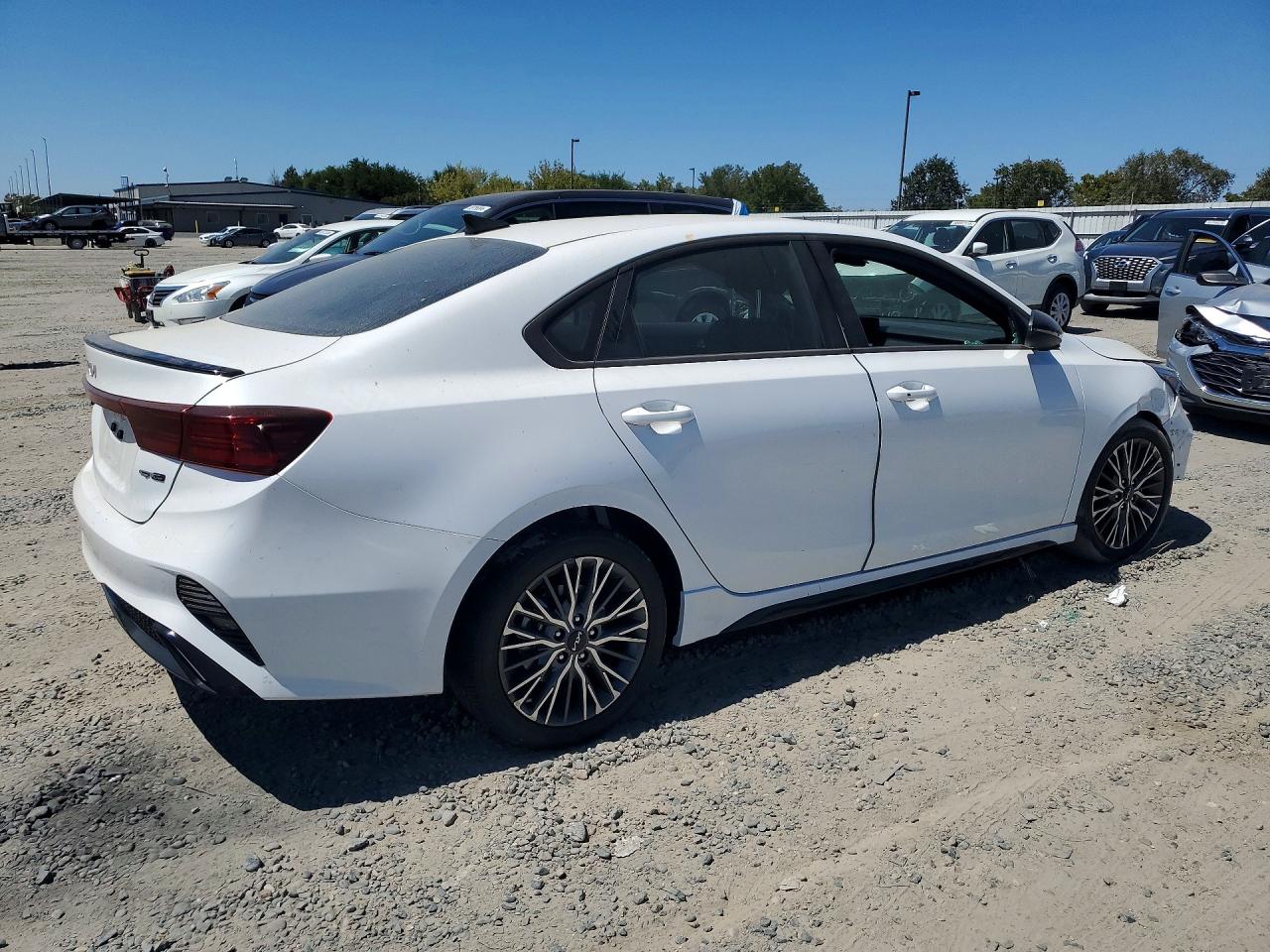 2024 KIA FORTE GT LINE — снимка 3