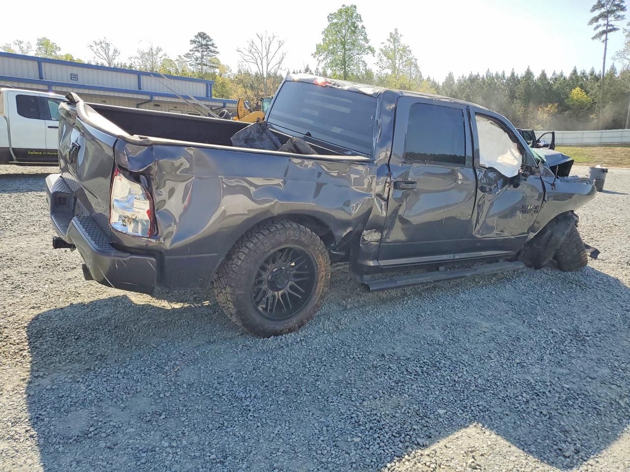 2017 RAM 1500 ST — снимка 3
