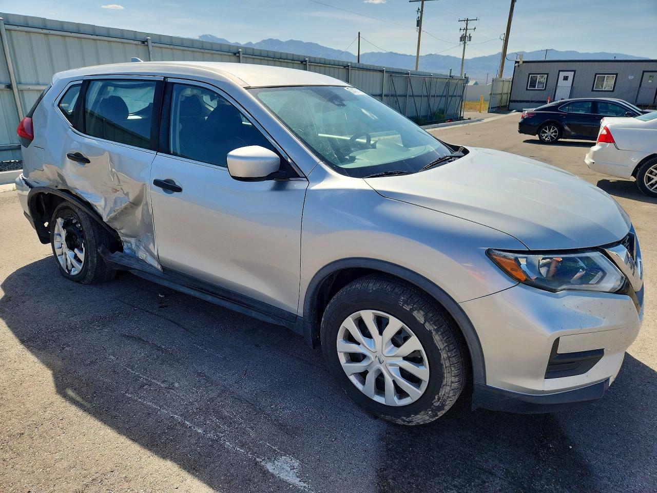 2019 NISSAN ROGUE S — снимка 4