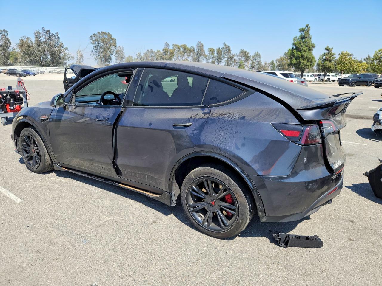 2024 TESLA MODEL Y — снимка 2