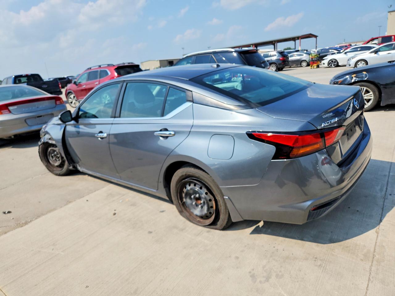 2020 NISSAN ALTIMA S — снимка 2