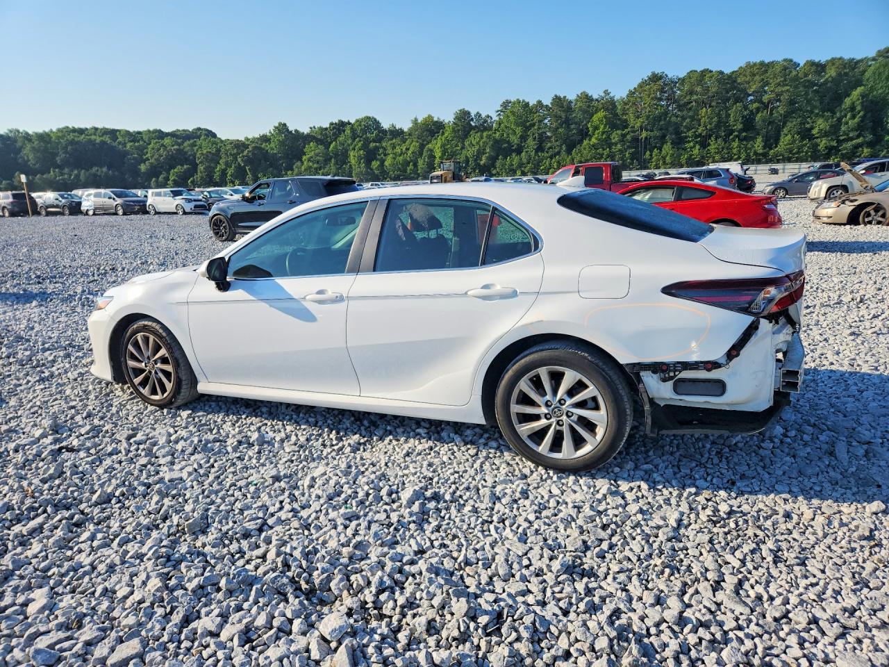 2021 TOYOTA CAMRY LE — снимка 2