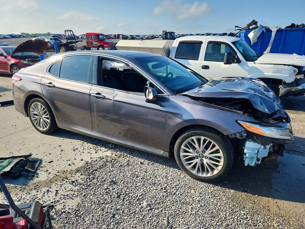 2018 TOYOTA CAMRY XLE — снимка 4