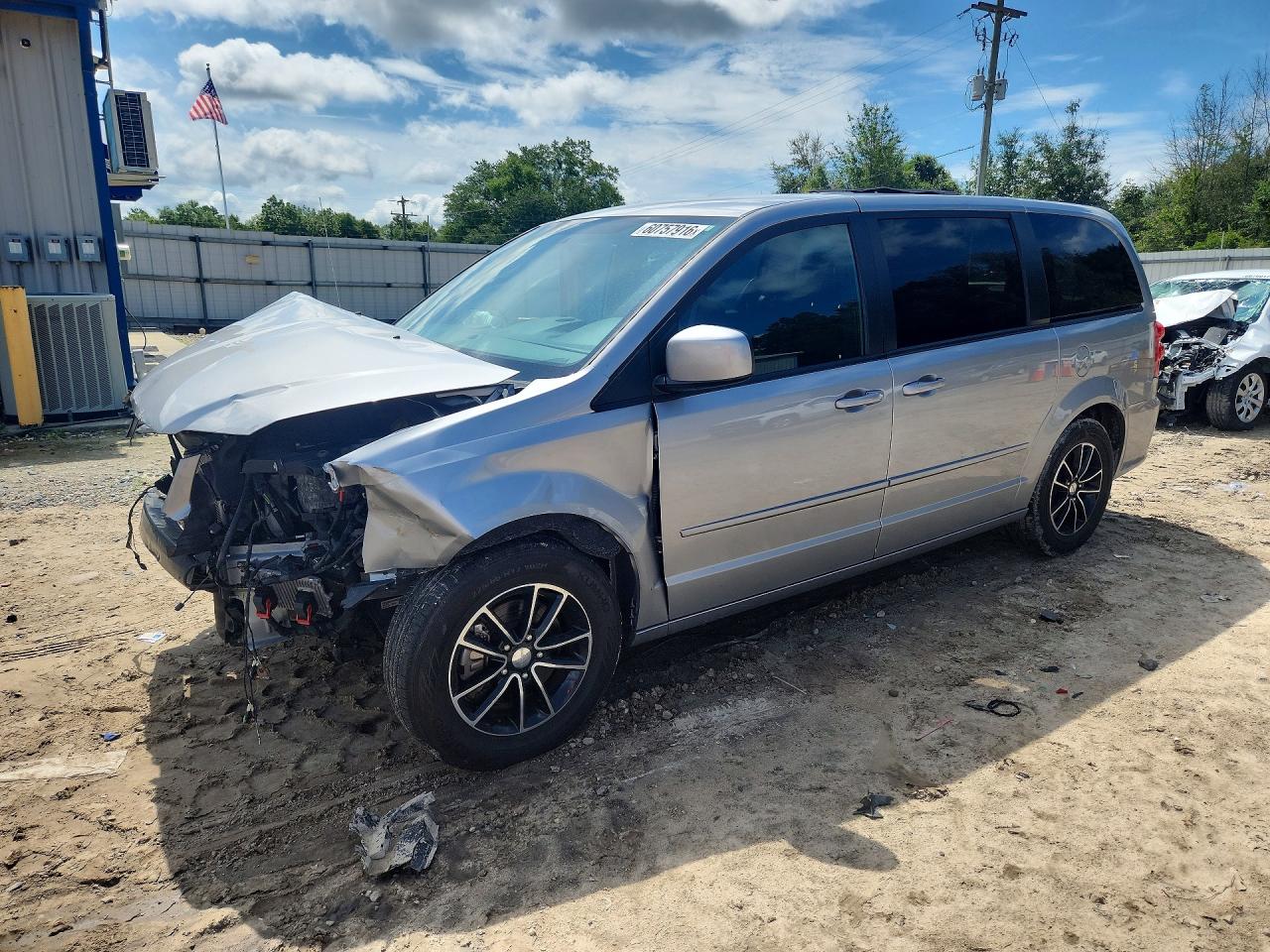 2017 DODGE GRAND CARAVAN SE