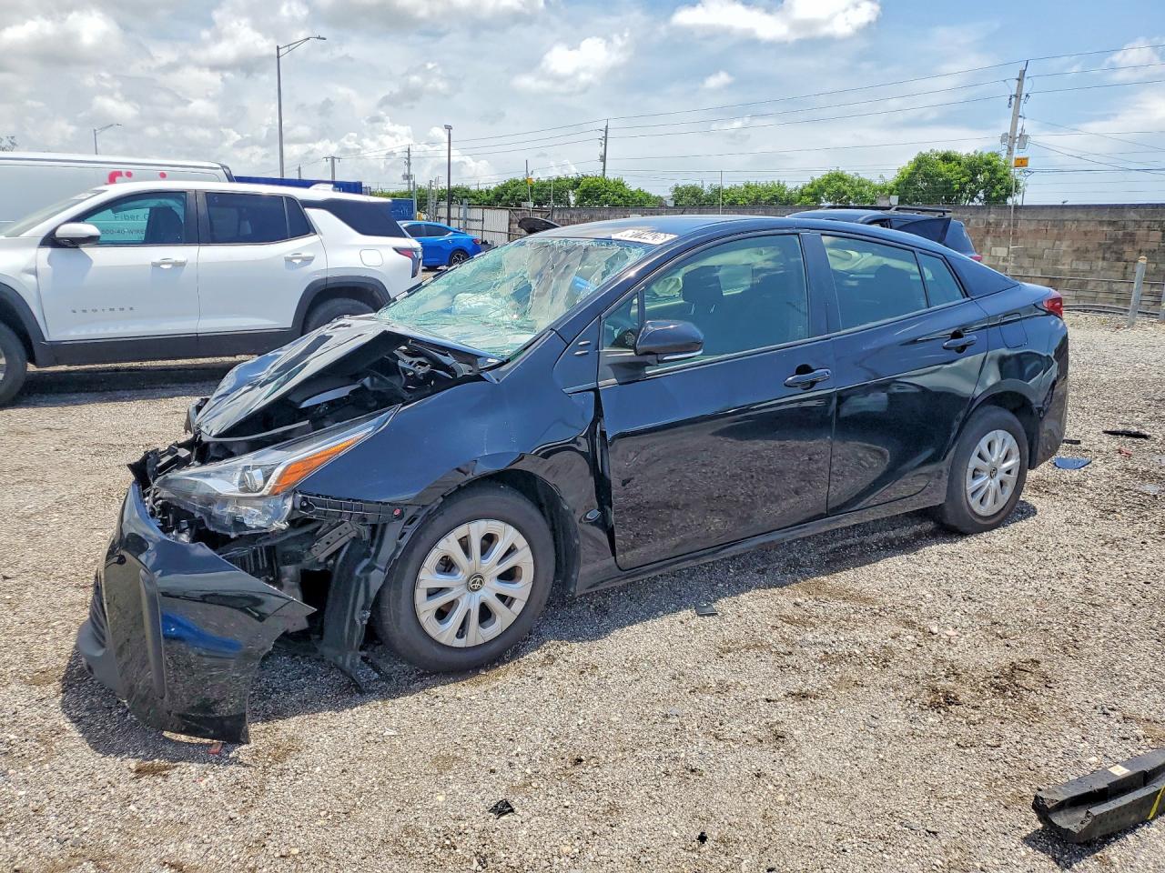 2022 TOYOTA PRIUS LE