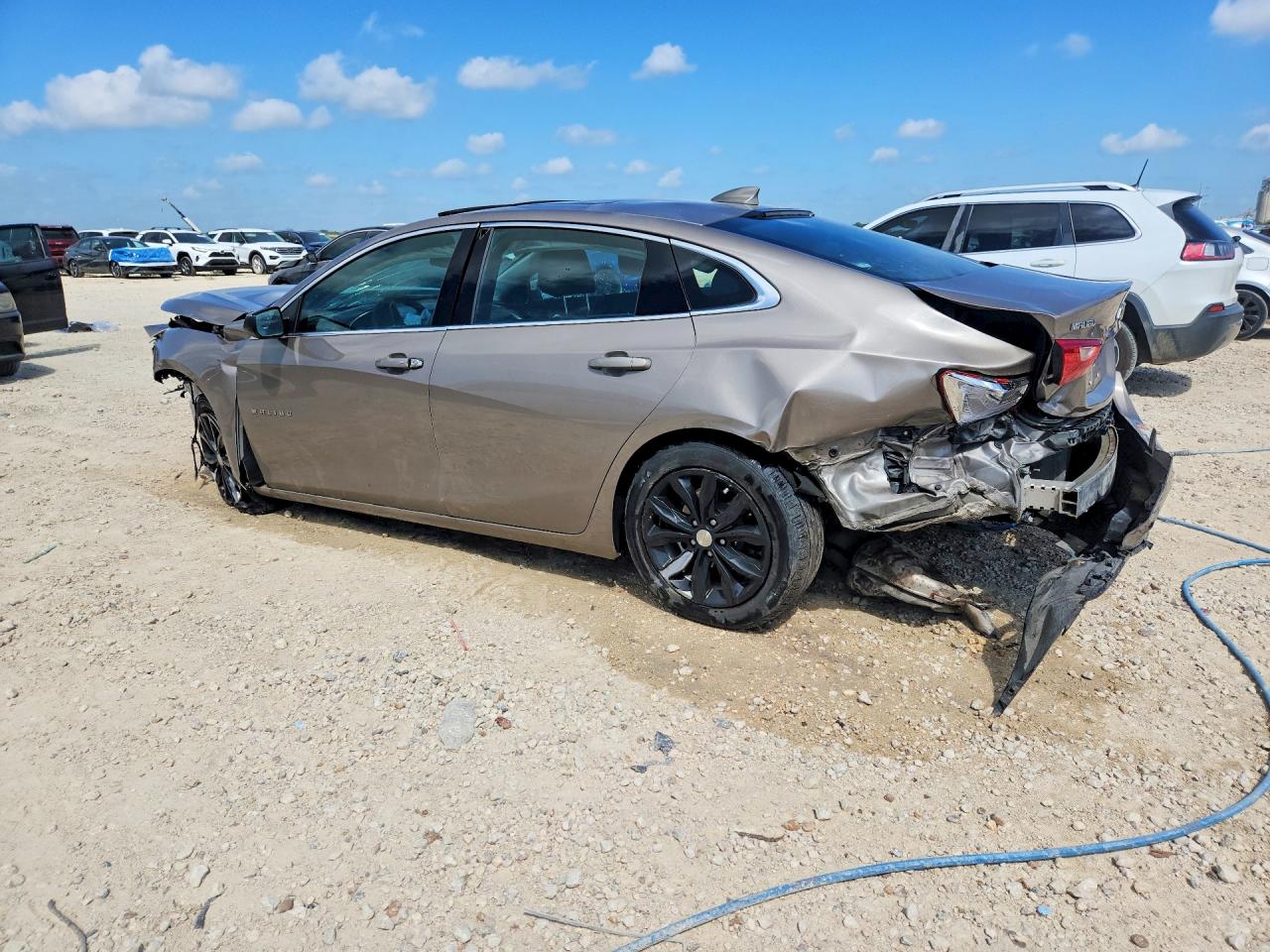 2024 CHEVROLET MALIBU LT — снимка 2