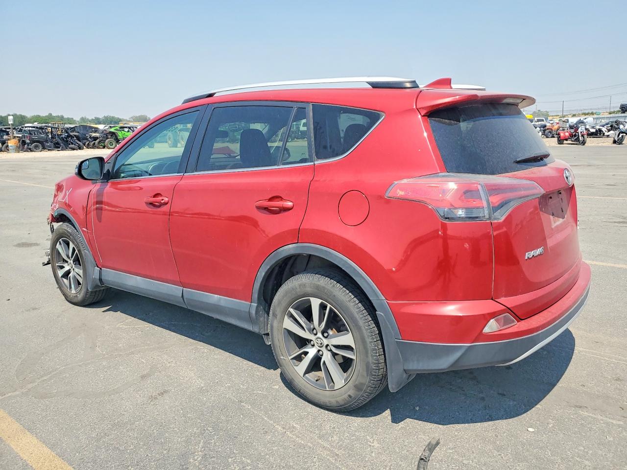 2016 TOYOTA RAV4 XLE — снимка 2
