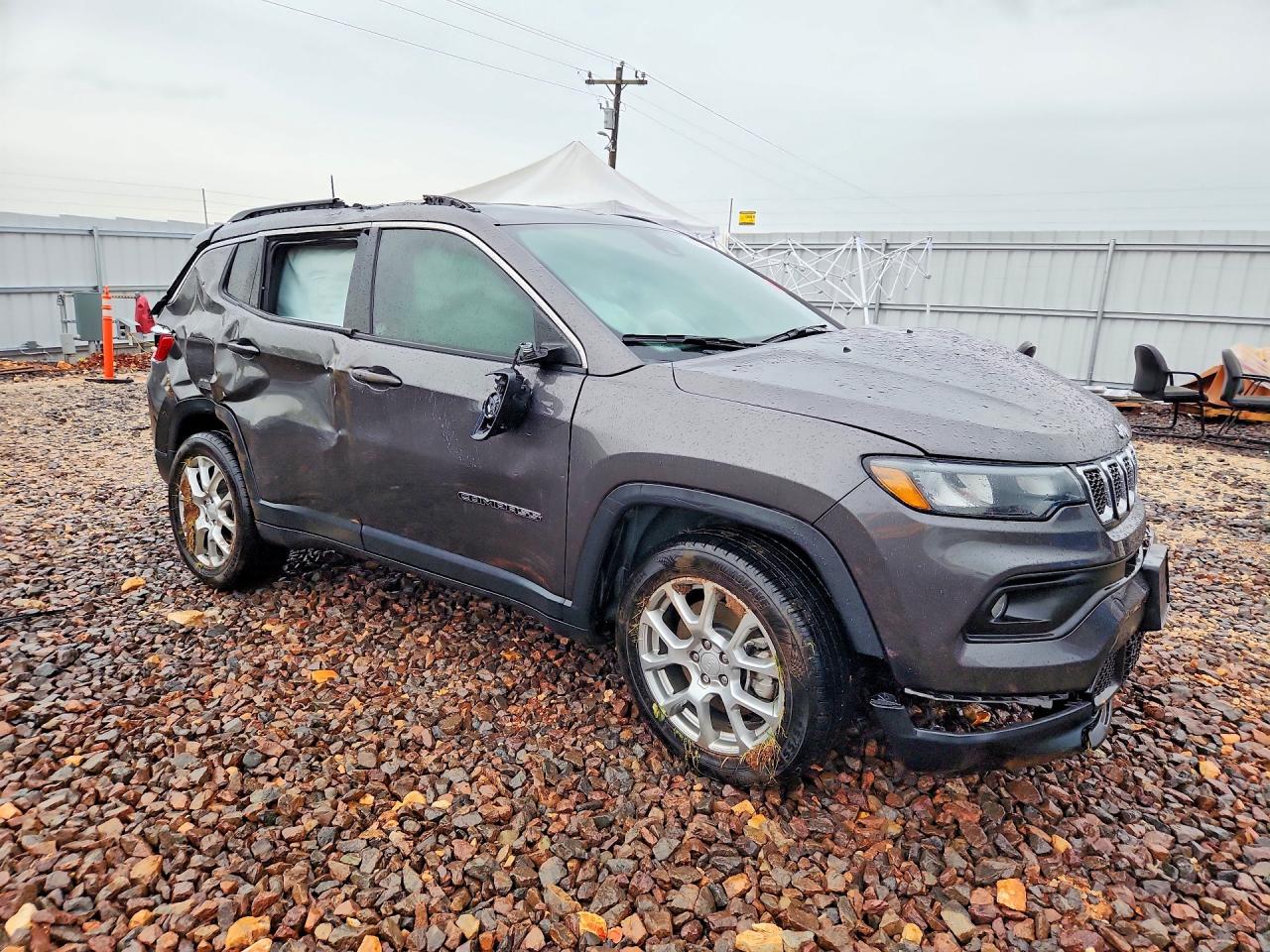 2023 JEEP COMPASS LATITUDE LUX — снимка 4