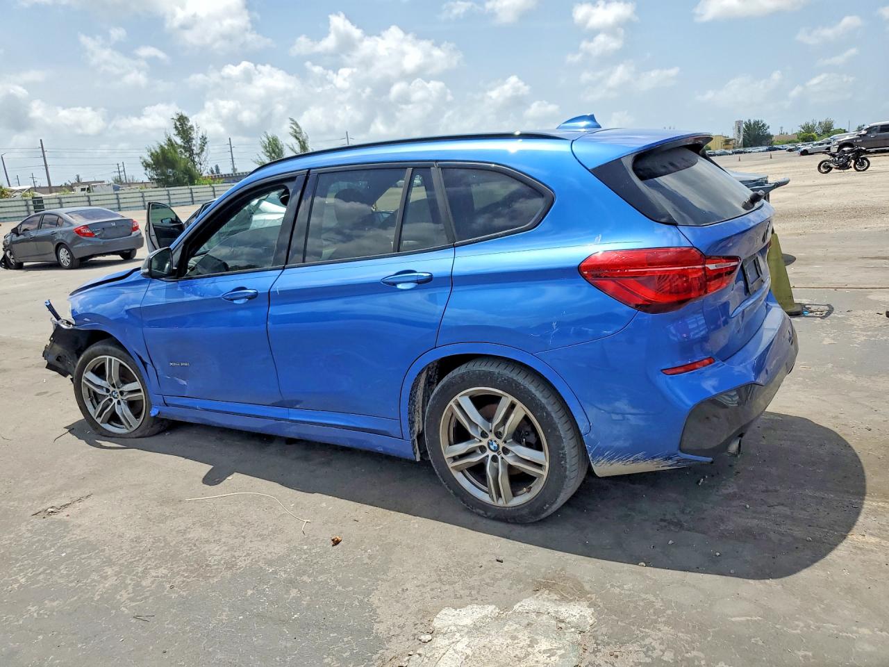 2018 BMW X1 XDRIVE28I — снимка 2