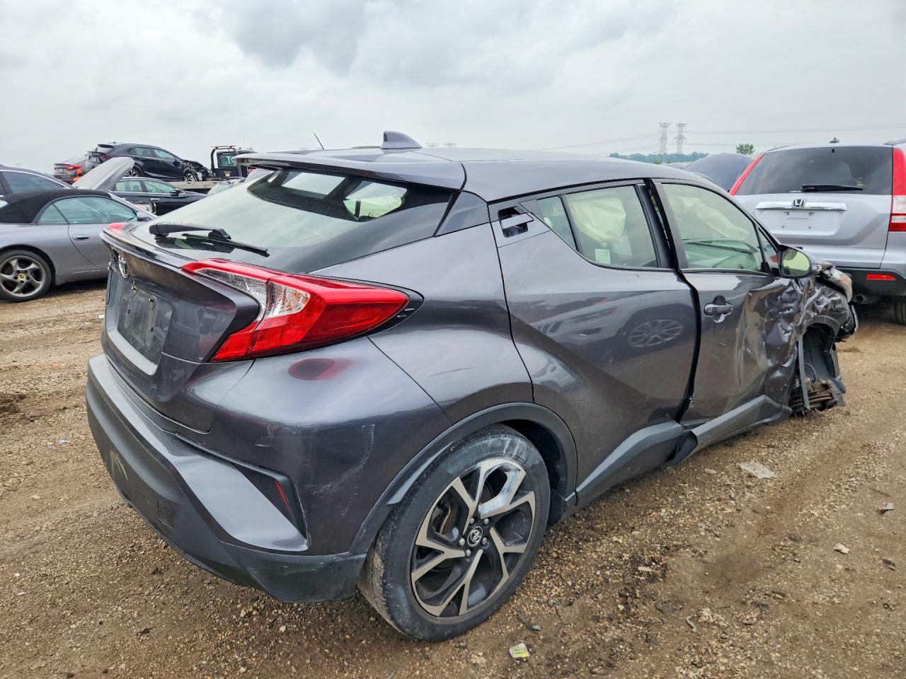 2019 TOYOTA C-HR XLE — снимка 3