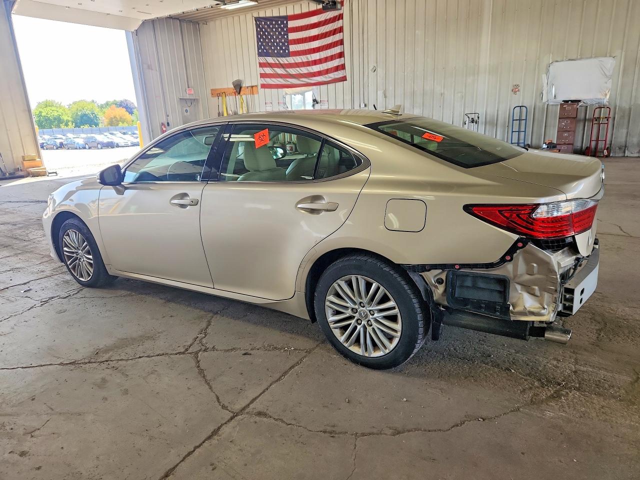 2013 LEXUS ES 350 — снимка 2
