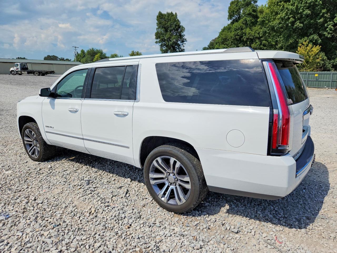 2015 GMC YUKON XL DENALI — снимка 2