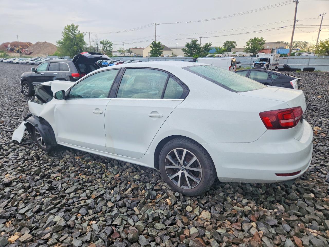 2017 VOLKSWAGEN JETTA SE — снимка 2