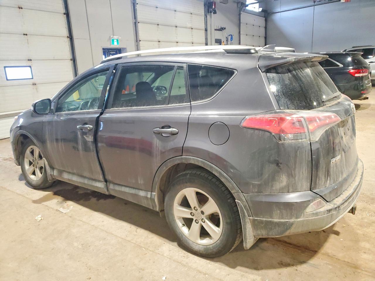2016 TOYOTA RAV4 XLE — снимка 2