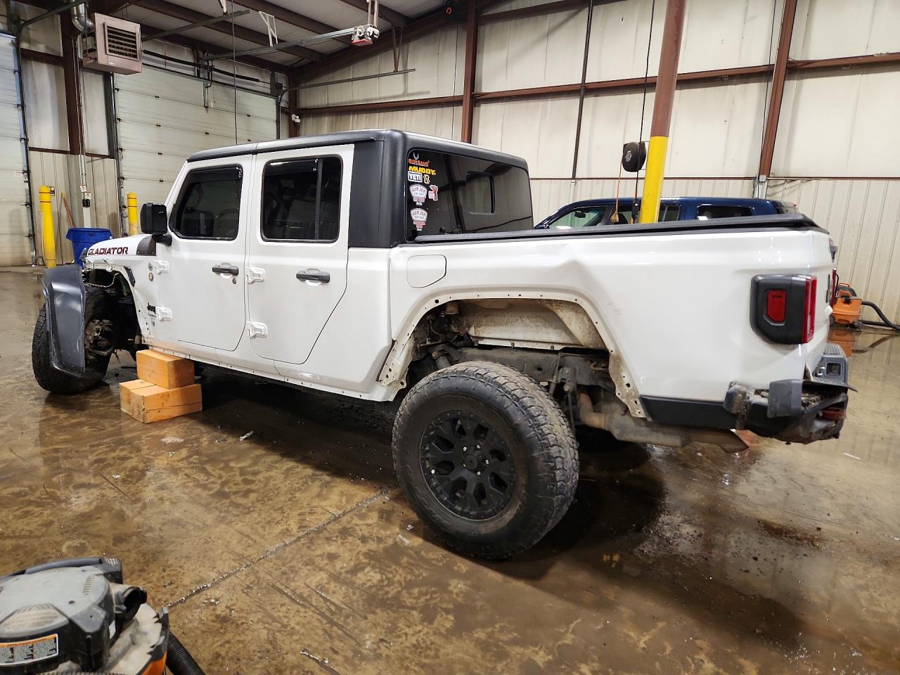 2020 JEEP GLADIATOR SPORT — снимка 2