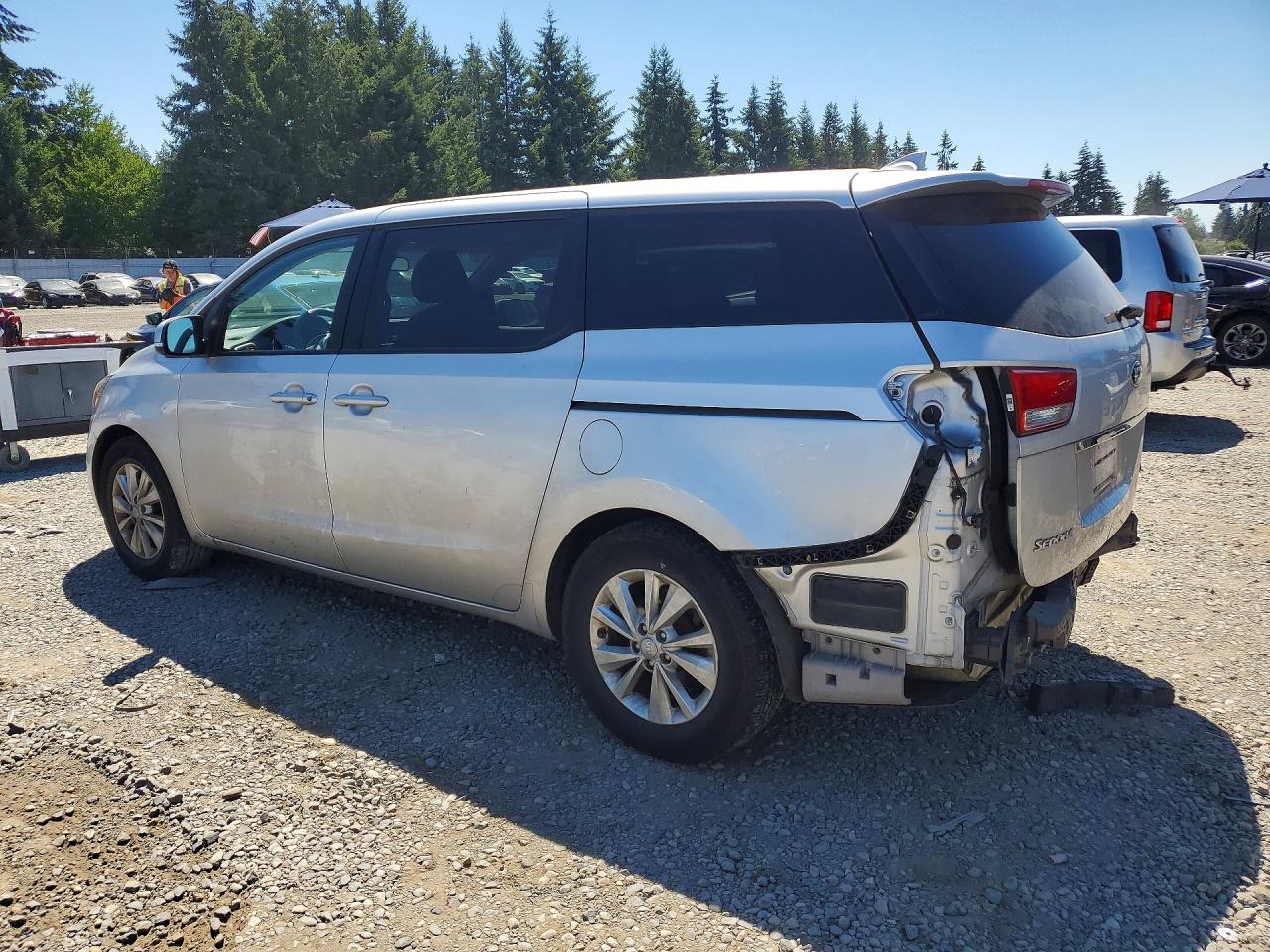 2017 KIA SEDONA LX — снимка 2