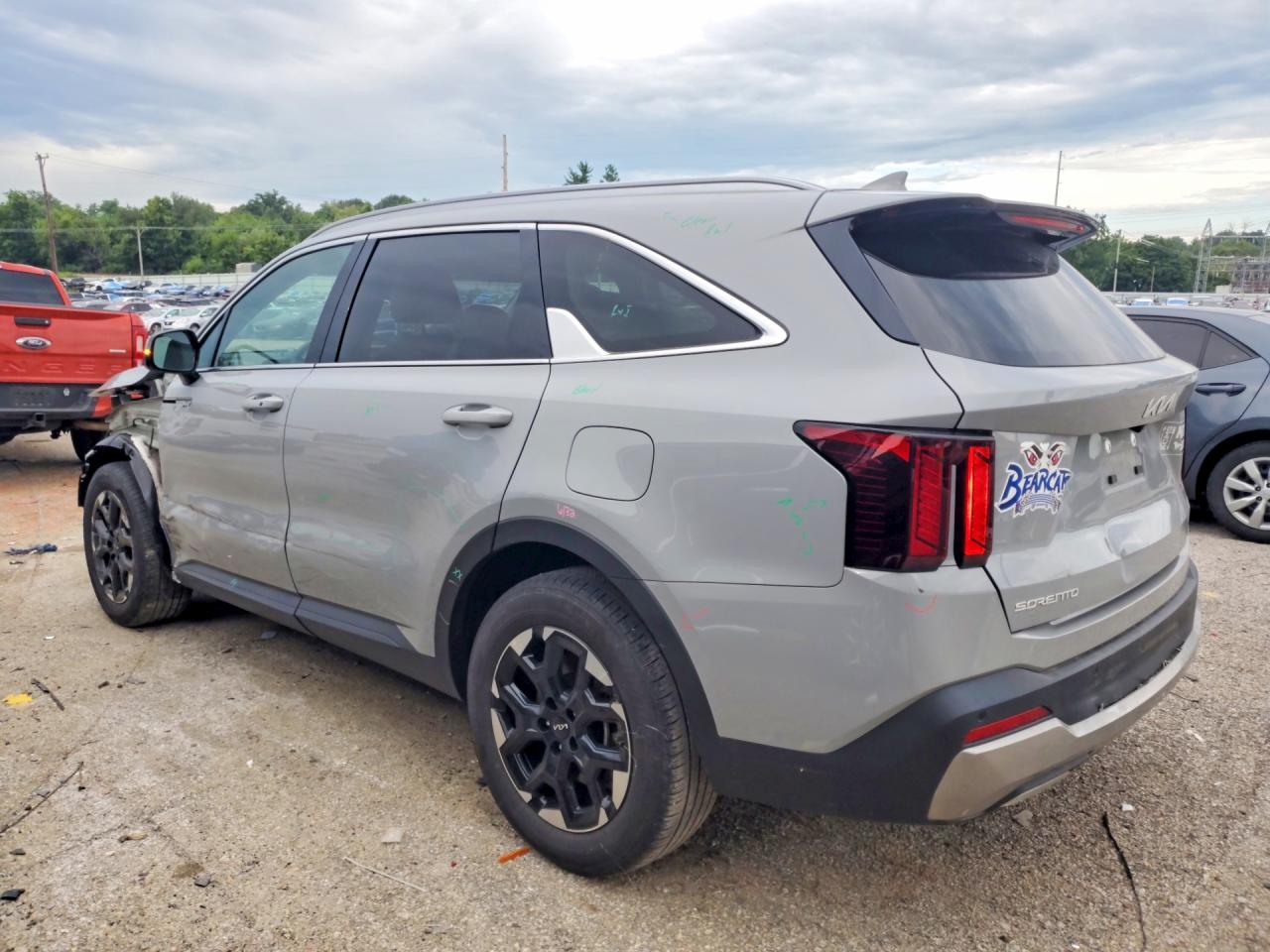 2024 KIA SORENTO S — снимка 2