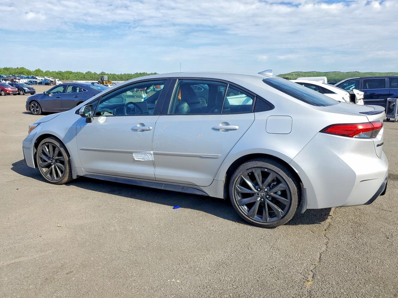 2023 TOYOTA COROLLA XSE — снимка 2