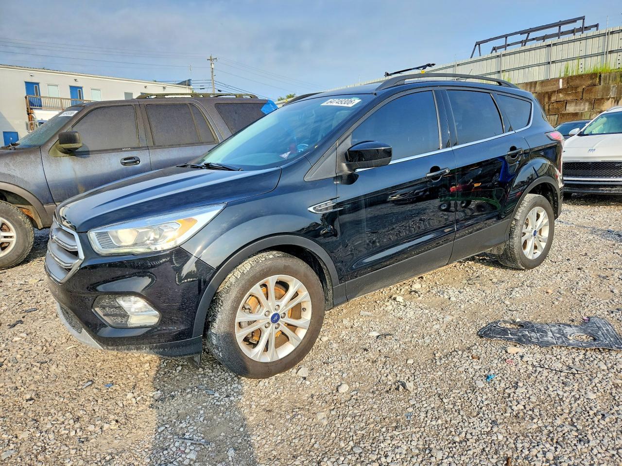 2017 FORD ESCAPE SE