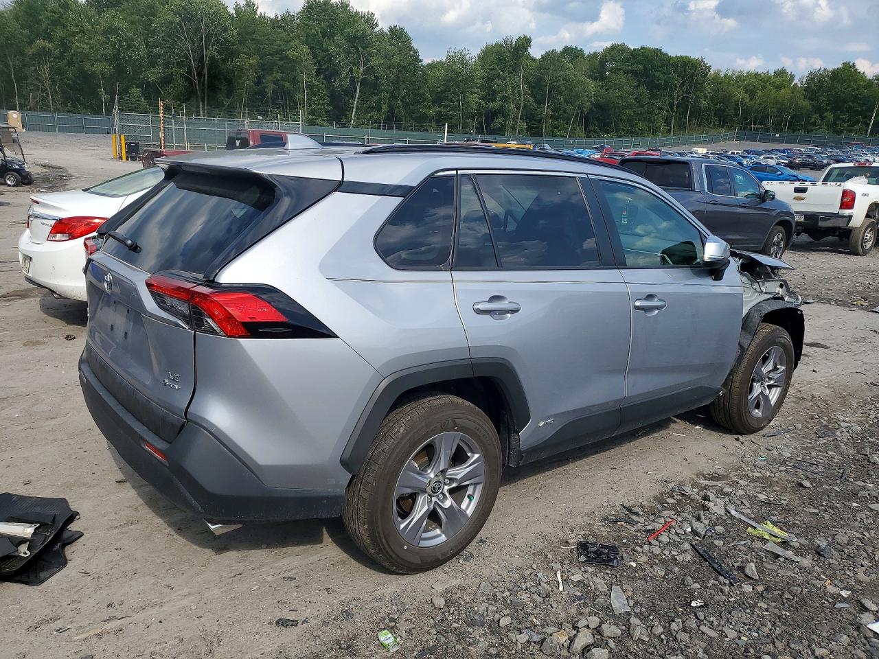 2025 TOYOTA RAV4 LE — снимка 3