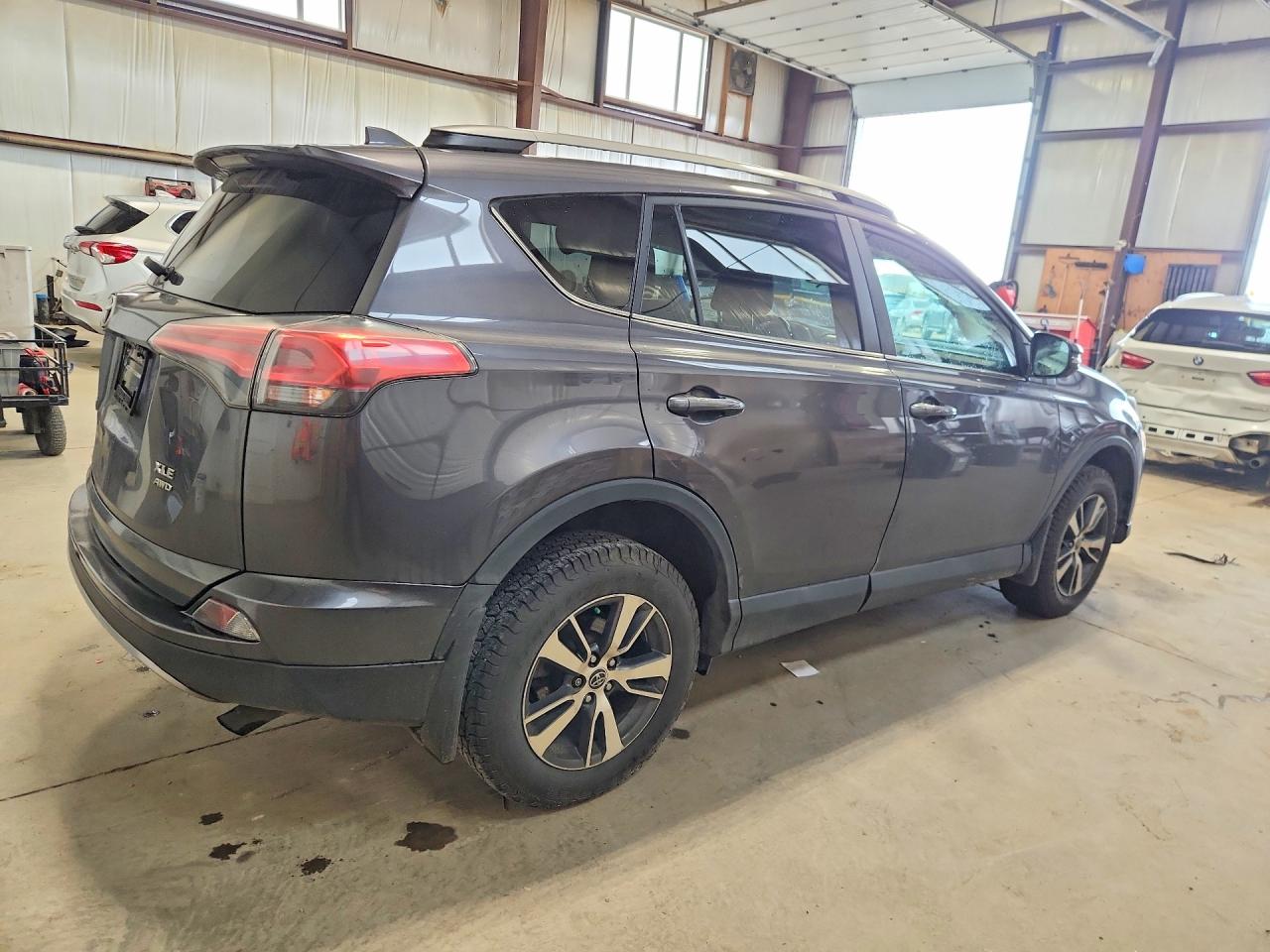 2017 TOYOTA RAV4 XLE — снимка 3
