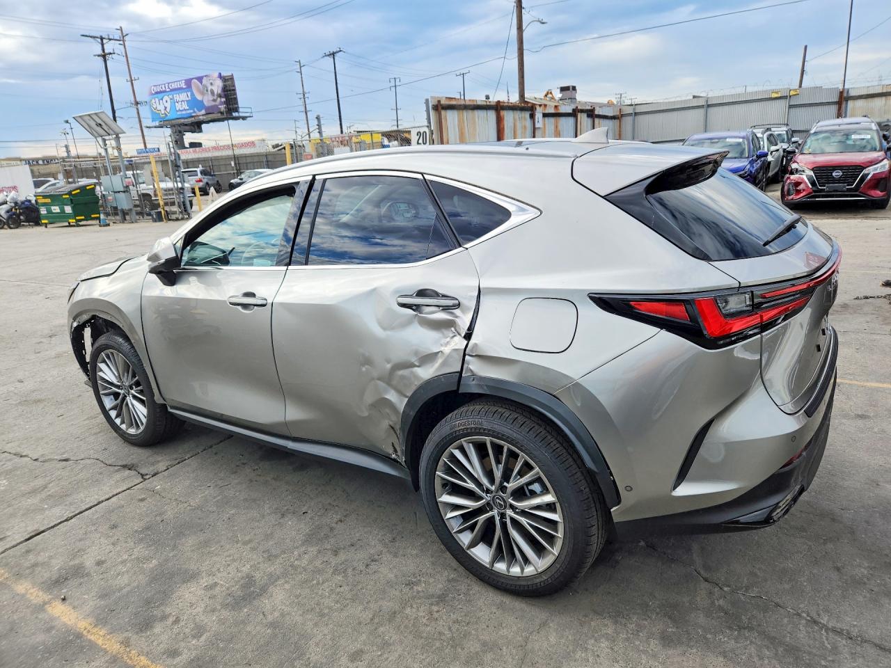 2026 LEXUS NX 350H LUXURY — снимка 2