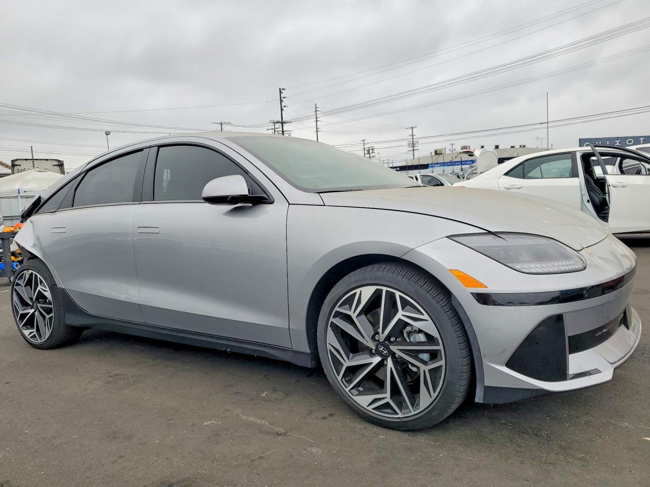 2025 HYUNDAI IONIQ 6 SEL — снимка 4