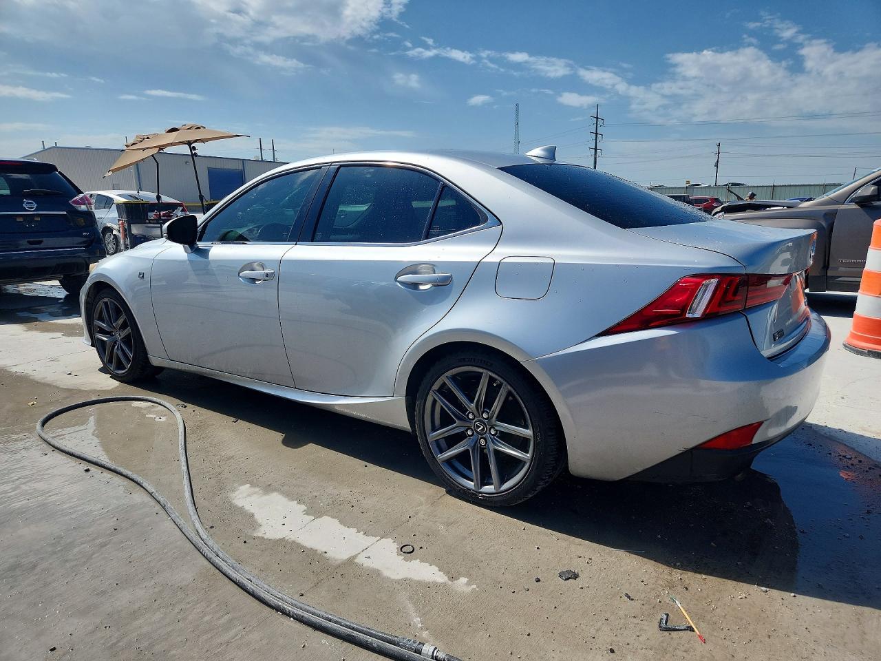 2015 LEXUS IS 250 — снимка 2
