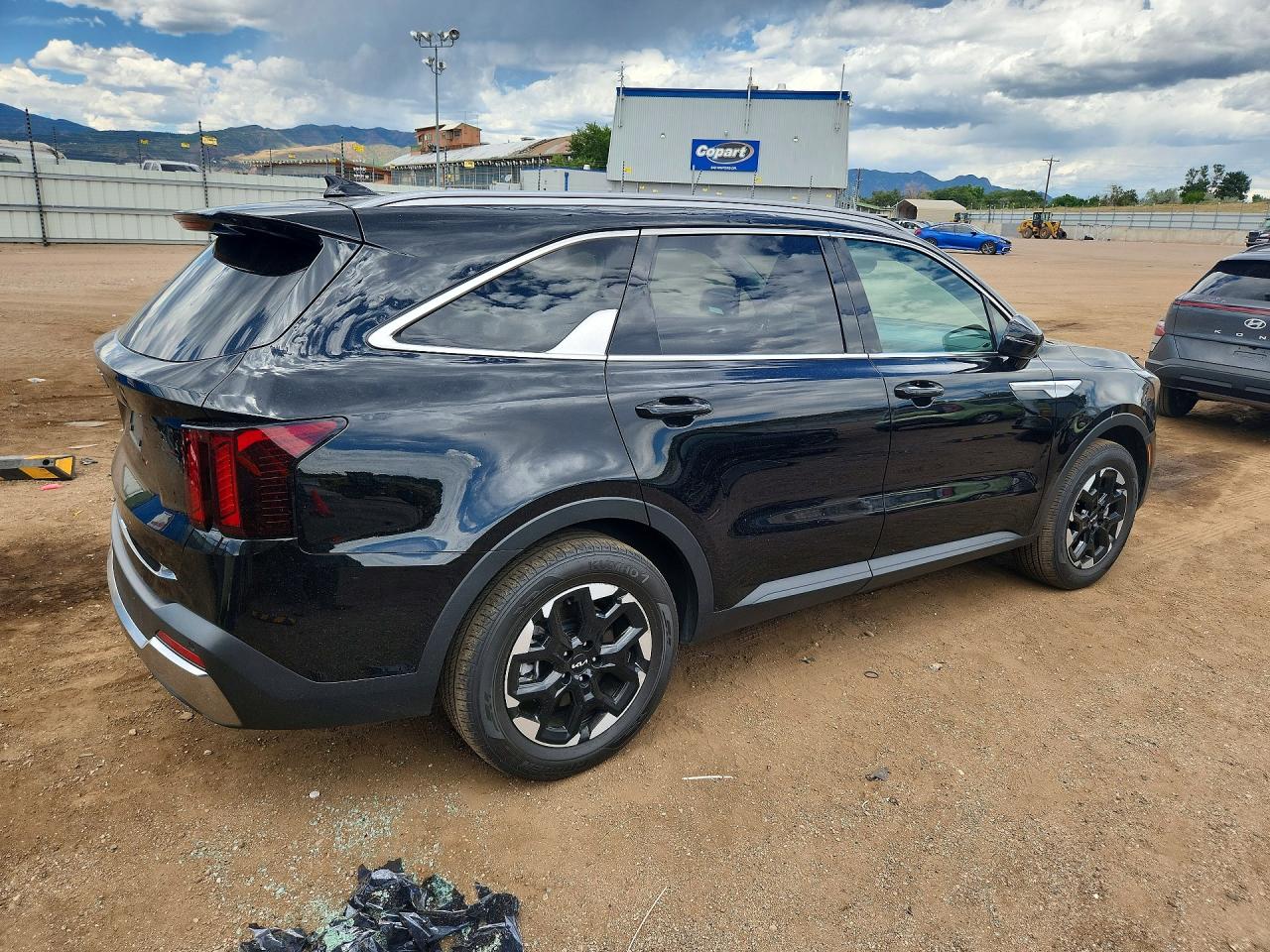 2025 KIA SORENTO S — снимка 3