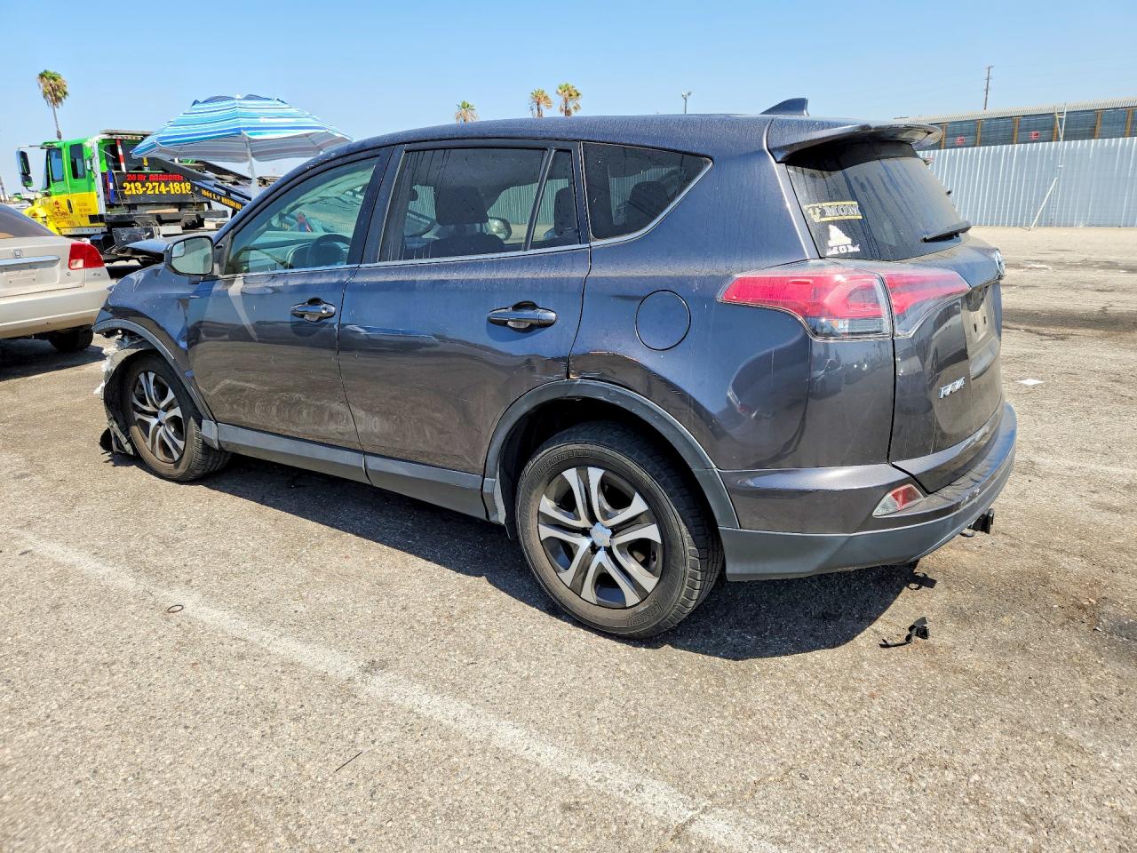 2017 TOYOTA RAV4 LE — снимка 2