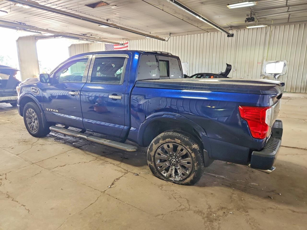 2017 NISSAN TITAN PLATINUM RESERVE — снимка 2