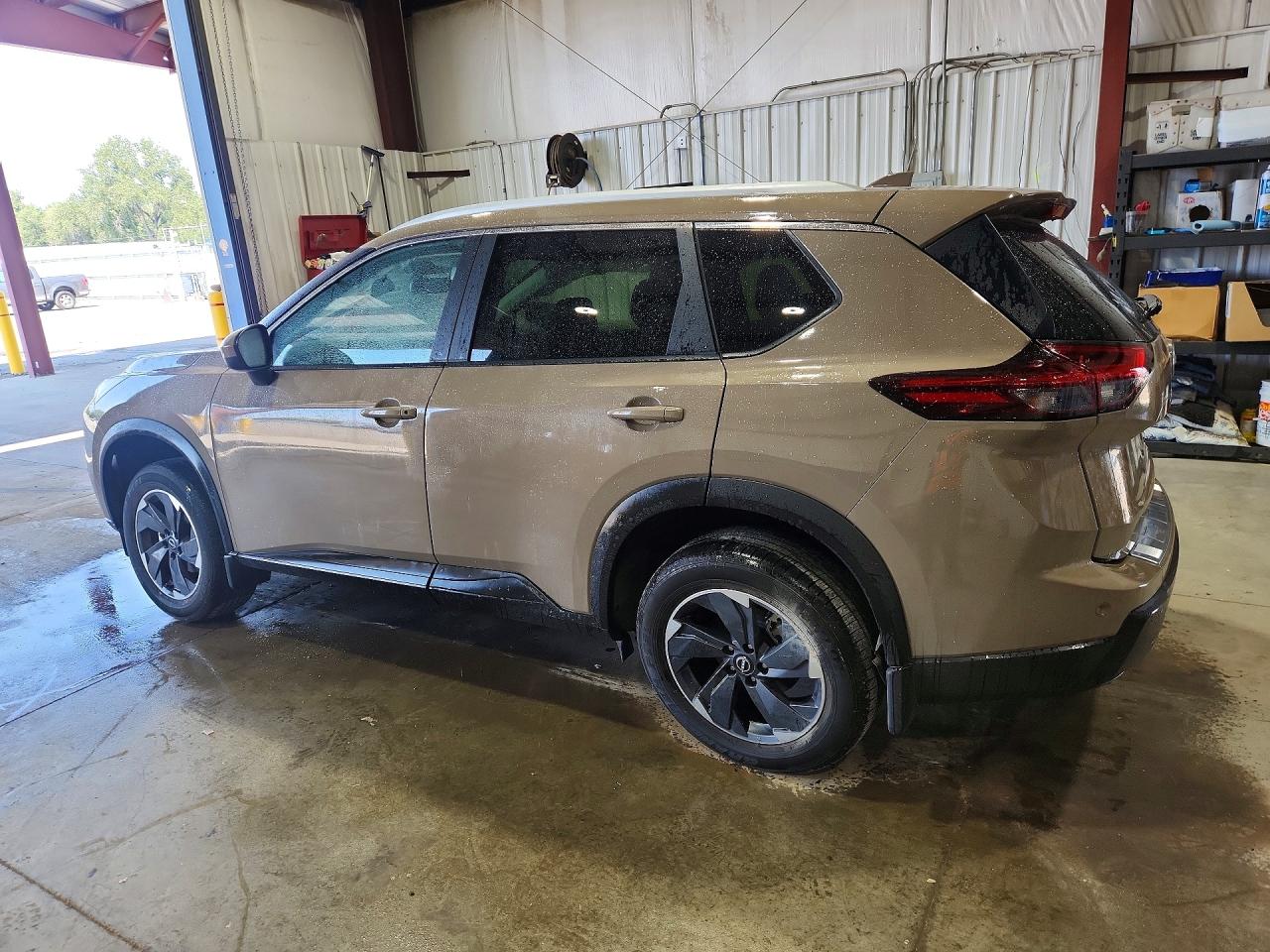 2025 NISSAN ROGUE SV — снимка 2