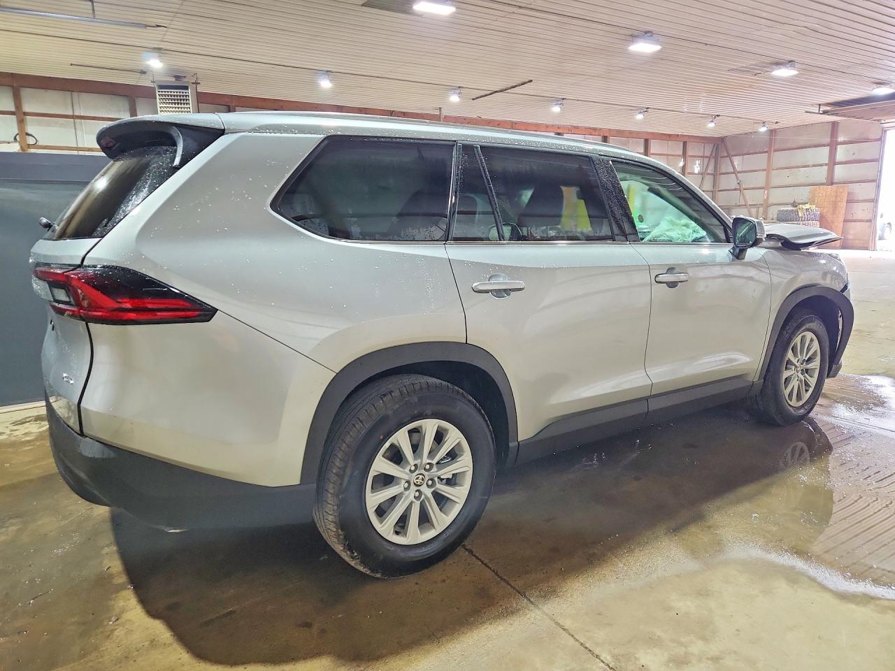 2026 TOYOTA GRAND HIGHLANDER XLE — снимка 3