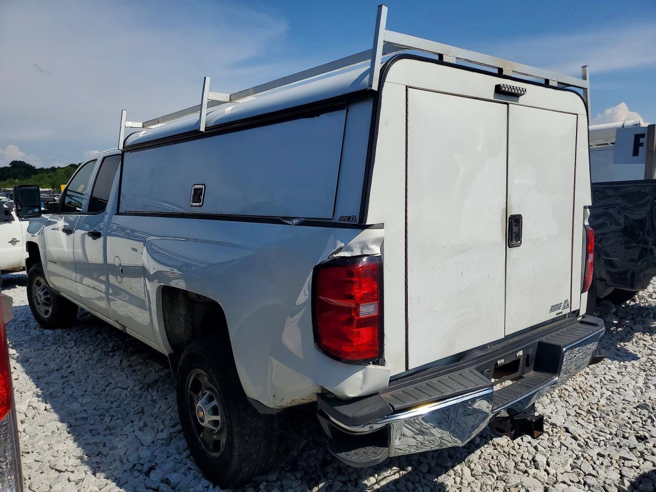 2019 CHEVROLET SILVERADO C2500 HEAVY DUTY — снимка 2