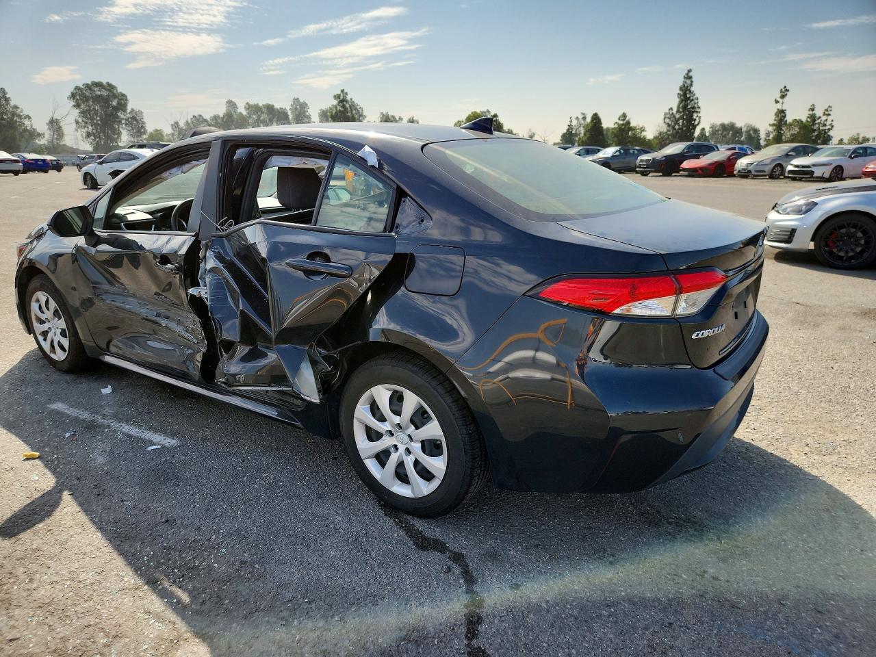 2020 TOYOTA COROLLA LE — снимка 2