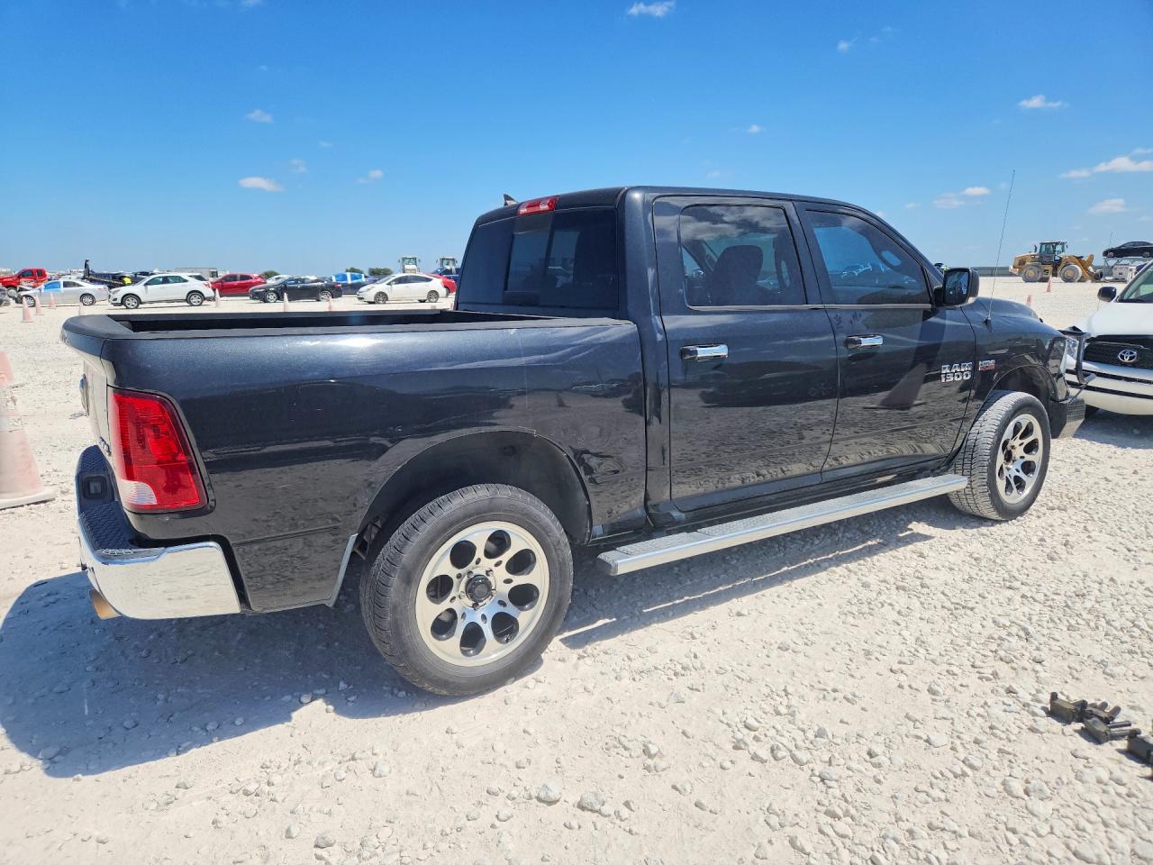2015 RAM 1500 — снимка 3
