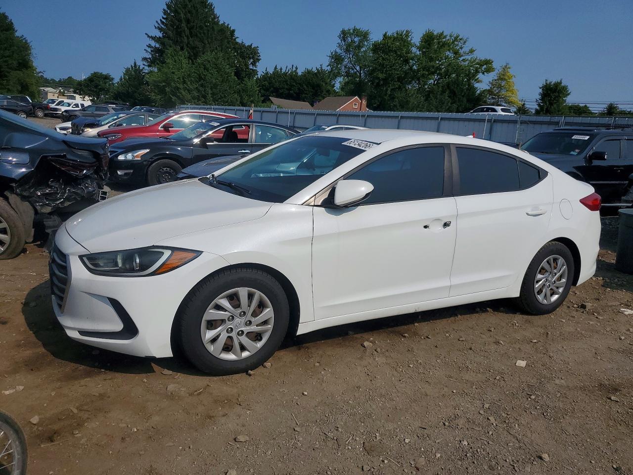 2018 HYUNDAI ELANTRA SE