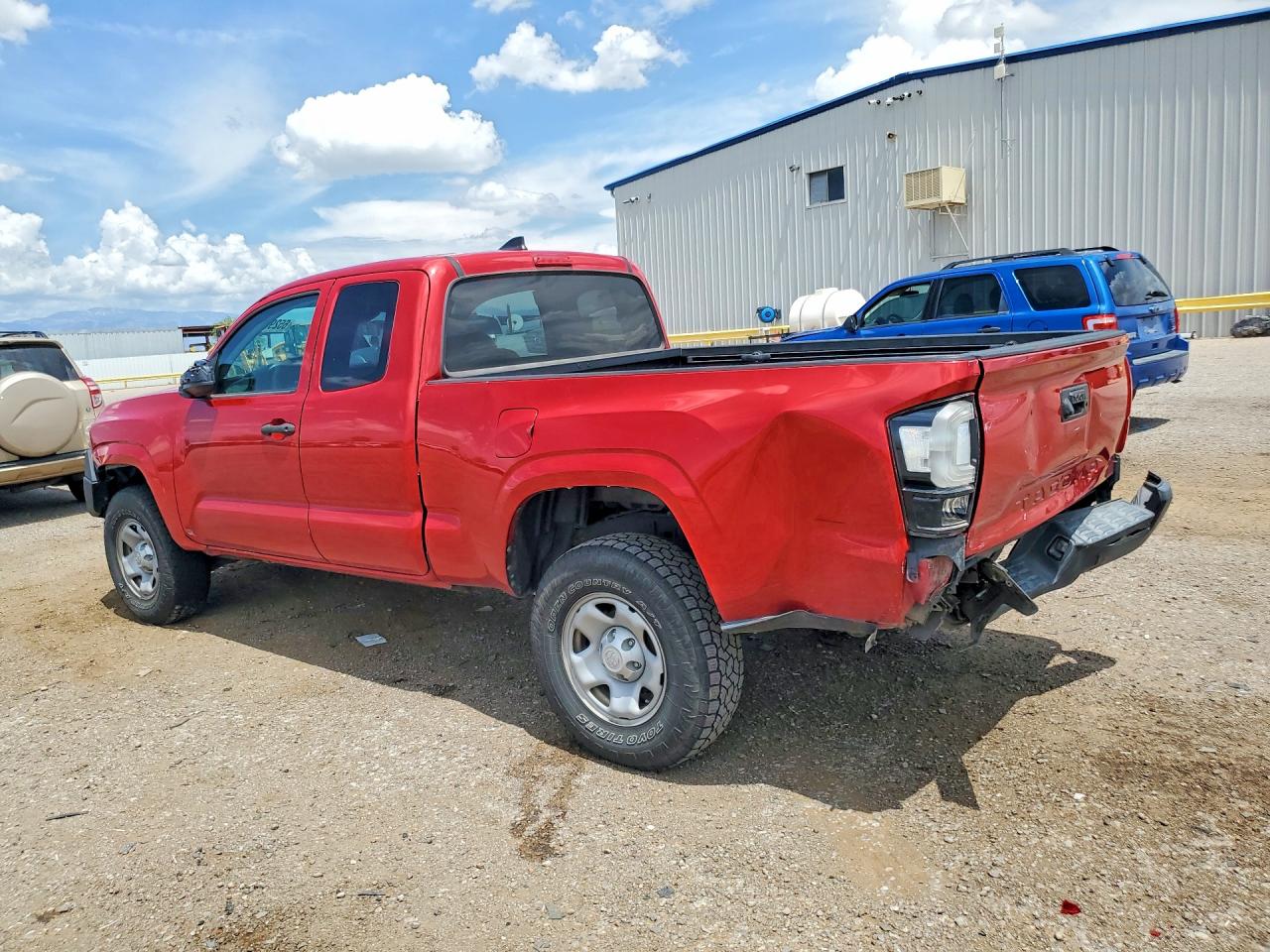 2019 TOYOTA TACOMA SR — снимка 2