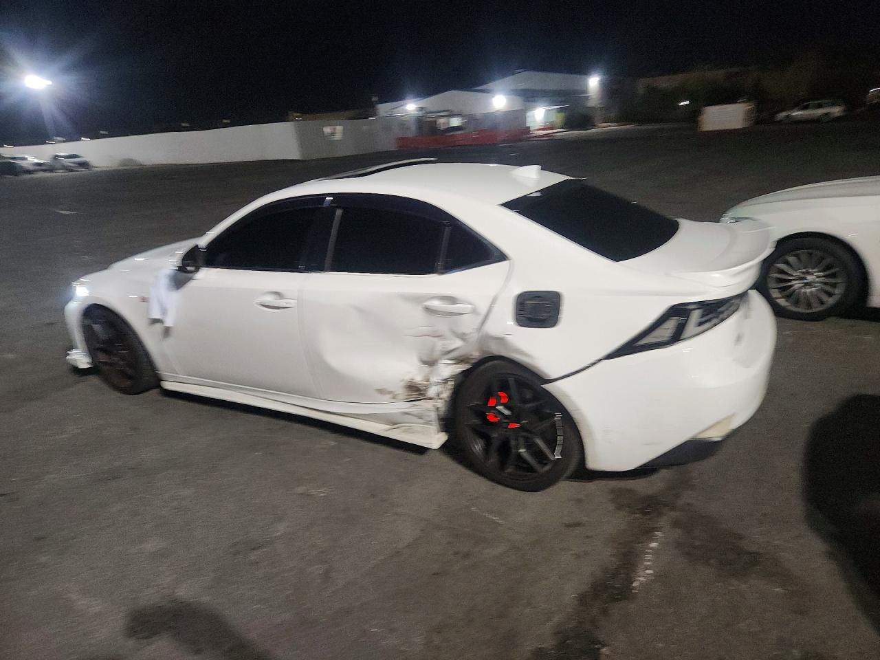2016 LEXUS IS 200T — снимка 2
