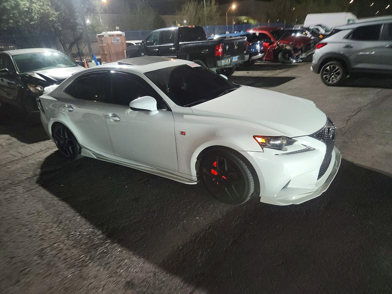 2016 LEXUS IS 200T — снимка 4